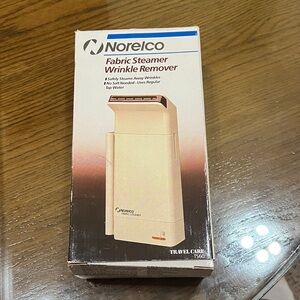 Norelco Fabric Steamer Wrinkle Remover